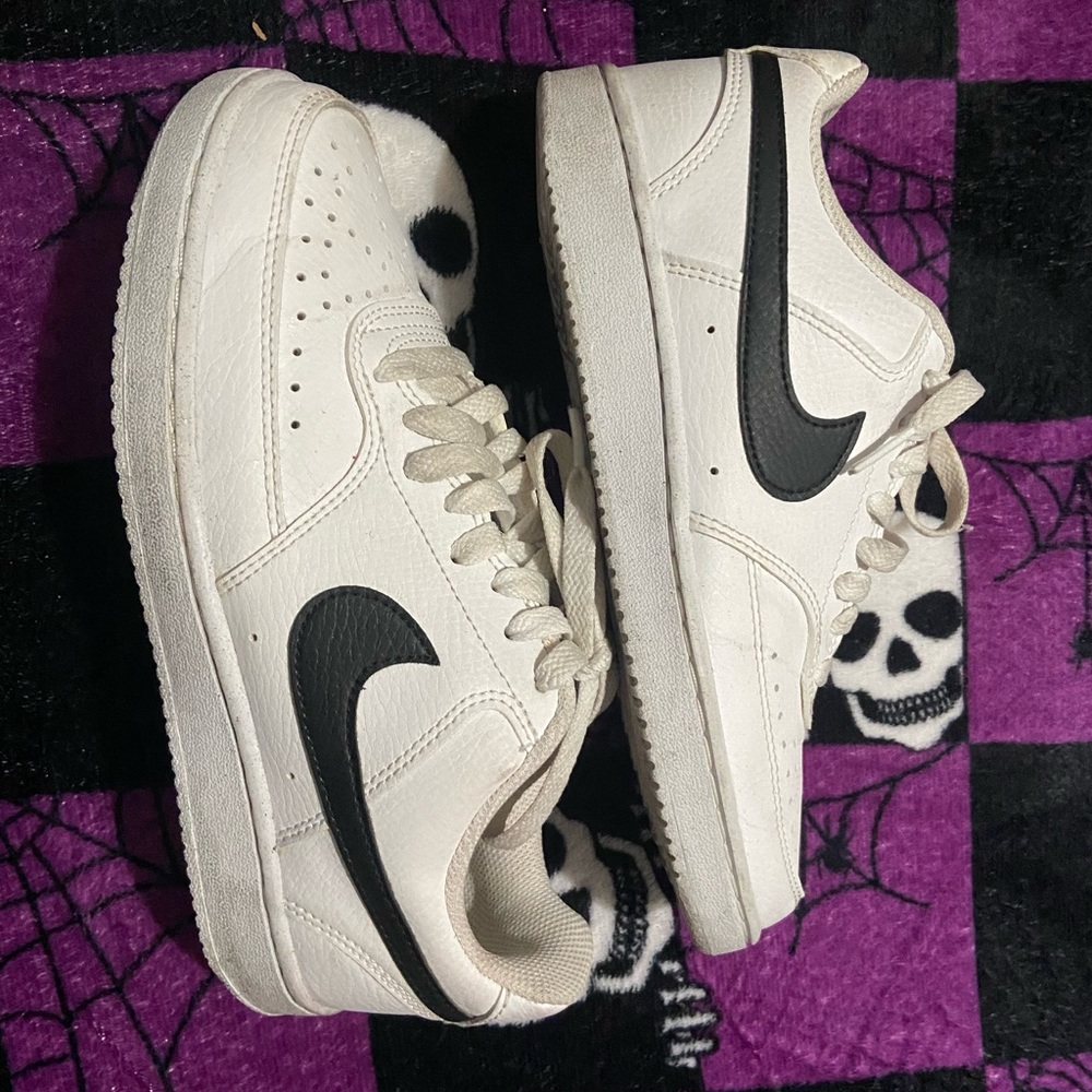 Women’s Nike Air Force Ones Size 6.5